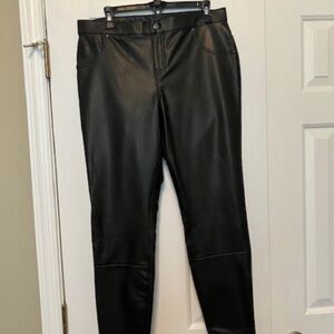 Hue Black Faux Leather Leggings (L) NWT